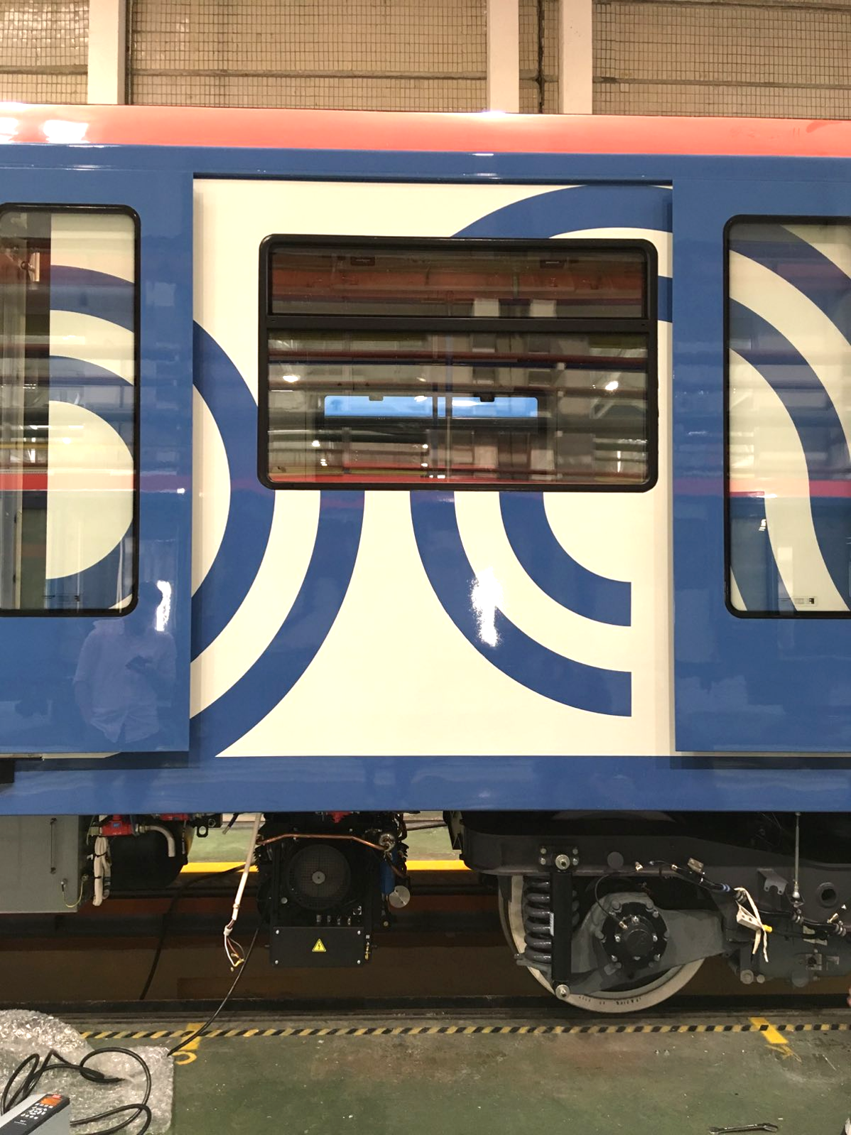 Metro. Aislamiento de Vibraciones del Compresor de Aire del Tren